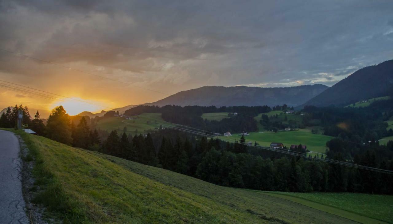 Апартаменты Alpenhaus Dachstein.Zauber Абтенау Экстерьер фото